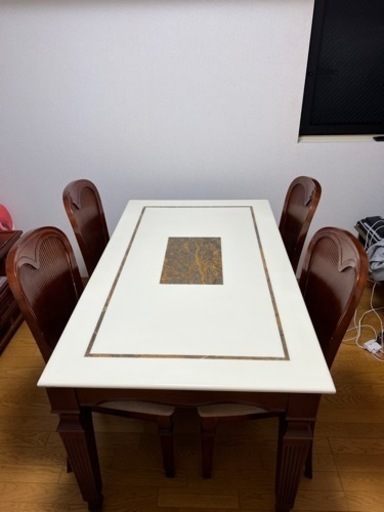 ダイニングテーブルセット　椅子4脚付