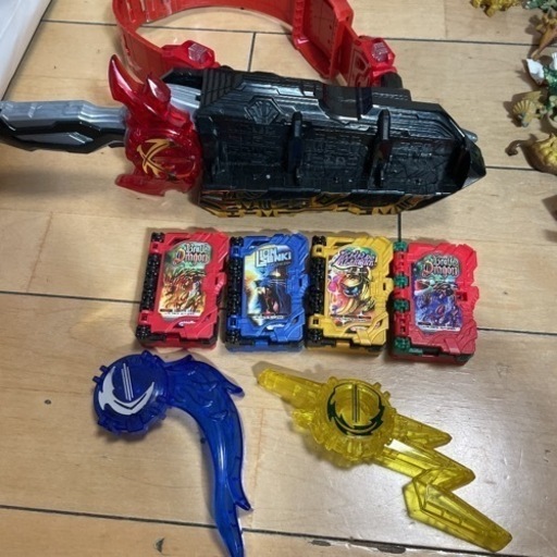 仮面ライダーセイバーベルト　セット