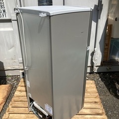 中古 シャープ  126ℓ 冷凍冷蔵庫 2020の画像