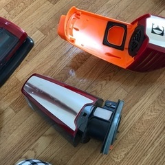 【取引中】E lectrolux掃除機【箱あり】定価3万位●3月30日まで来られる方（ハンディーにもなります）の画像