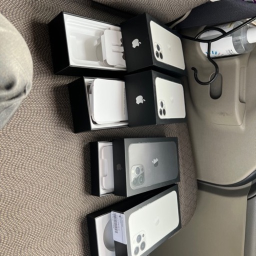 中古ショップに売る時のイメージ、査定UPにどうぞ。iPhoneの箱です。中古で売るのに箱が有るとイメージアップですよー。