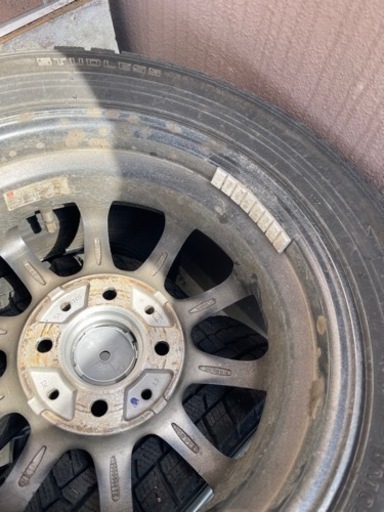 4ヶ月だけ使用のホイール付きスタッドレスタイヤ　155/65R13 