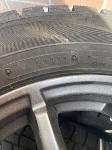 4ヶ月だけ使用のホイール付きスタッドレスタイヤ　155/65R13 