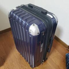 キャリーバッグ