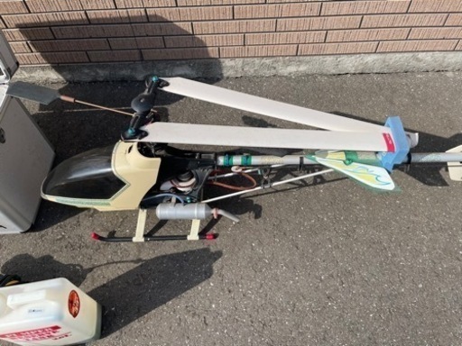 R/Cモデル用ニッカドバッテリー内蔵　小型　多機能スターディング電源