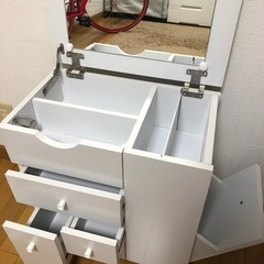 お取引中です    ミニドレッサーの画像