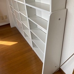 15cm薄型本棚3つ。10年ほど前に大塚家具にて購入。美品です。の画像