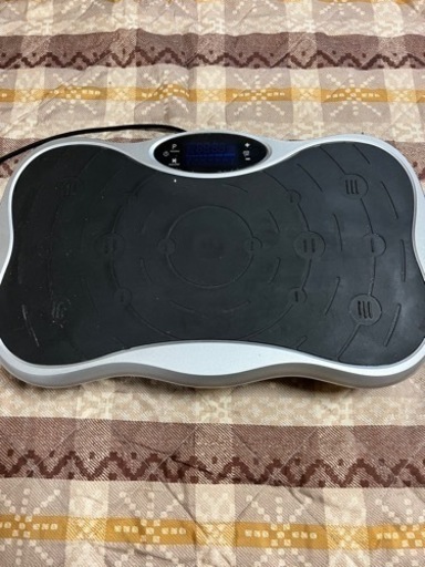 ダイエット器具　ブルブルマシーン