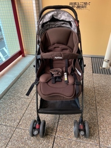 アップリカ　ベビーカー　オプティア