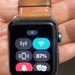 Apple Watch 3 GPS+cellular 42mmの画像
