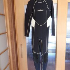シーピープル(Sedapeople)のウェとスーツ