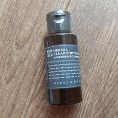 Francfrancハンカチ、マークス&ウェブのボディソープ、ロクシタン石鹸の画像