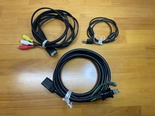 PS3本体　コントローラ2台　コード3本