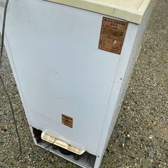 【84】HITACHI R-8WS　冷蔵庫　中古の画像
