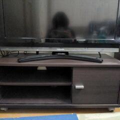 [取引中] 32型テレビ+テレビ台の画像
