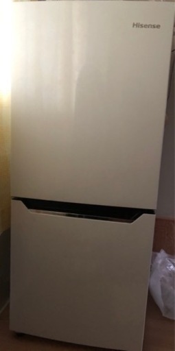 冷凍冷蔵庫 Hisense 入れない\t脱臭器などの電気製品を\t種\t品番\tHR-D1302\t冷凍冷藏庫