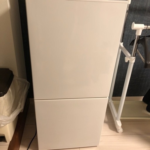 冷蔵庫　引っ越すので買ってください。