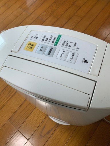 ⭐️ギュイーンと除湿して洗濯物を室内干しできます⭐️