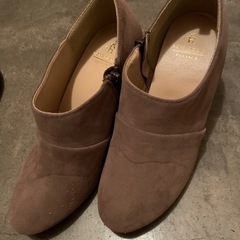 ロペピクニックのショートブーツ