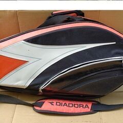 テニスラケット＆バッグの画像