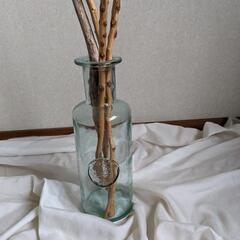 花瓶　ガラスベースの画像