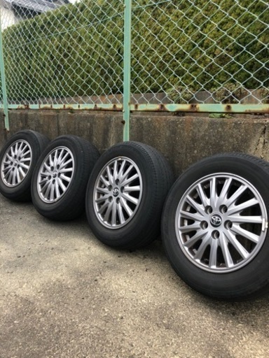 トヨタ純正　タイヤホイールセット　15インチ