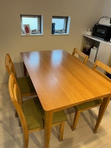 (交渉中)ニトリダイニングテーブル5点セット
