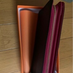 【今週1,000円】【難あり】【購入価格7,000円】『JANNYDANNUブランド長財布』の画像