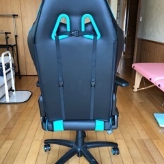 ゲーミングチェアの画像