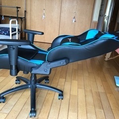 ゲーミングチェアの画像