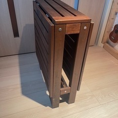テーブル　チェアの画像