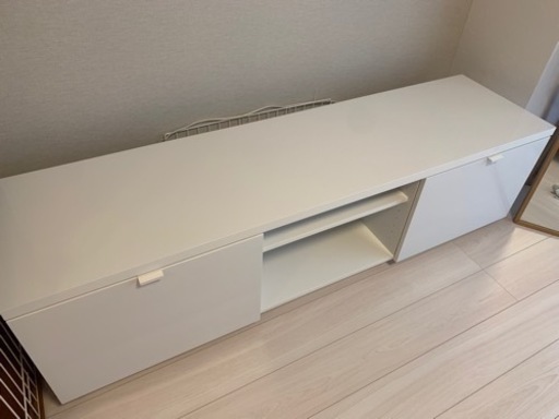 Ikeaテレビ台　ホワイト