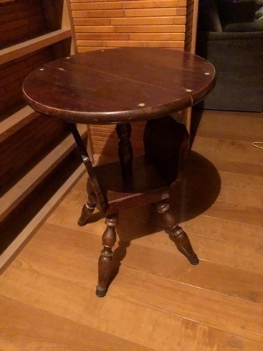 アンティーク家具　サイドテーブル　ティーテーブル