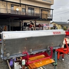 ライムソワー　肥料散布機
