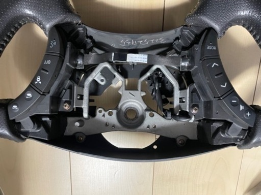 シルクブレイズ　ステアリングazr60ノア