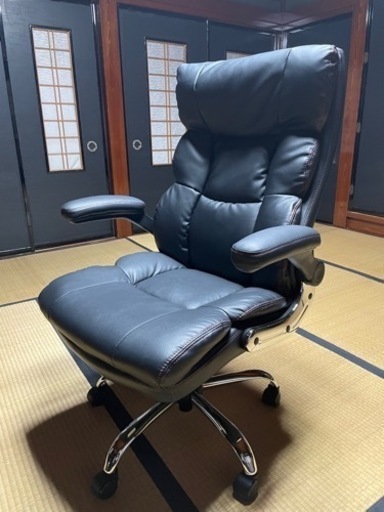 事務チェアー黒