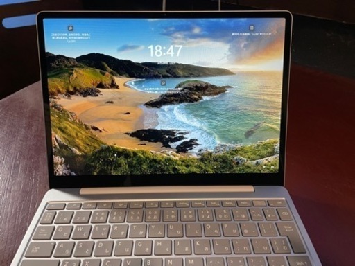 2019年製　Surface LaptopGo メモリ8GB 128GB SSD 第10世代Core i5