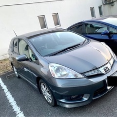 ホンダ　フィットシャトル　ハイブリッド