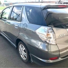 ホンダ　フィットシャトル　ハイブリッドの画像