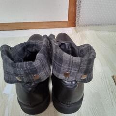 超超超激安♦️皮革ファション靴(ステファンロッシ)ブーツ♦️お洒落メンズ♦️26.5㌢♦️ブラック色♦️内側チェック柄♦️ボタンを外して伸ばして履いてもとてもお洒落で格好良い♦️2パターンの装い方が出来ます♦️の画像