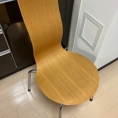 【受渡し決定済】【無料！あげます！】無印良品の机とイスの画像