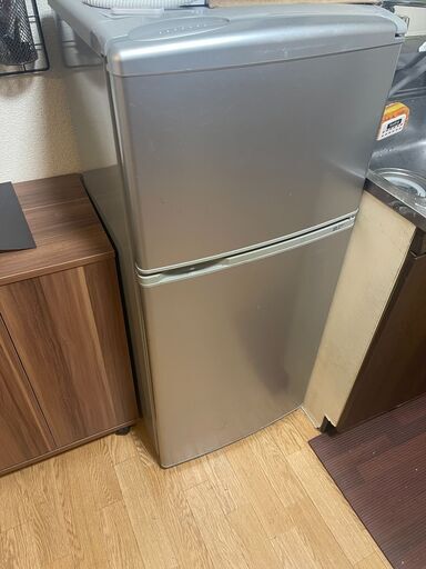 4/23(土)、5/6(金)、7(土)引取専用！　値引き中　SANYO 冷蔵庫 5.0kg