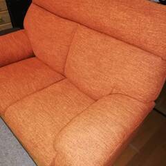 新品同様、ゆったり二人掛けソファーの画像