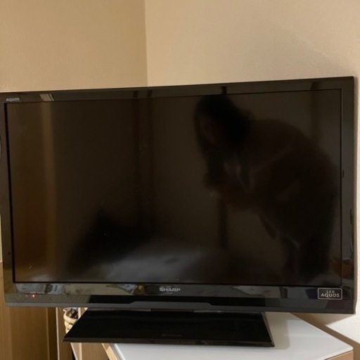 32型テレビ　SHARP AQUOS