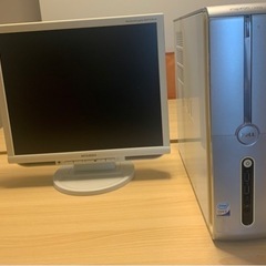 モニター、デスクトップパソコン、キーボード付き
