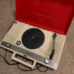 ポータブルレコードプレーヤー