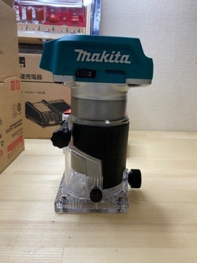 マキタ RT50D 18V充電式トリマ(トリマベース)【送料無料】 マキタ　RT50D 18V トリマ　セット