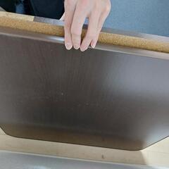 折り畳めるこたつテーブルの画像