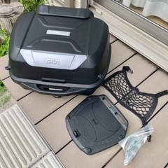 GIVIリアボックス 43L モノロックケース オプション付き
