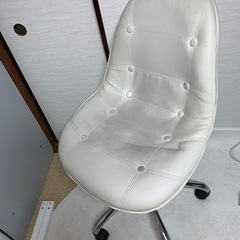 チェア　白